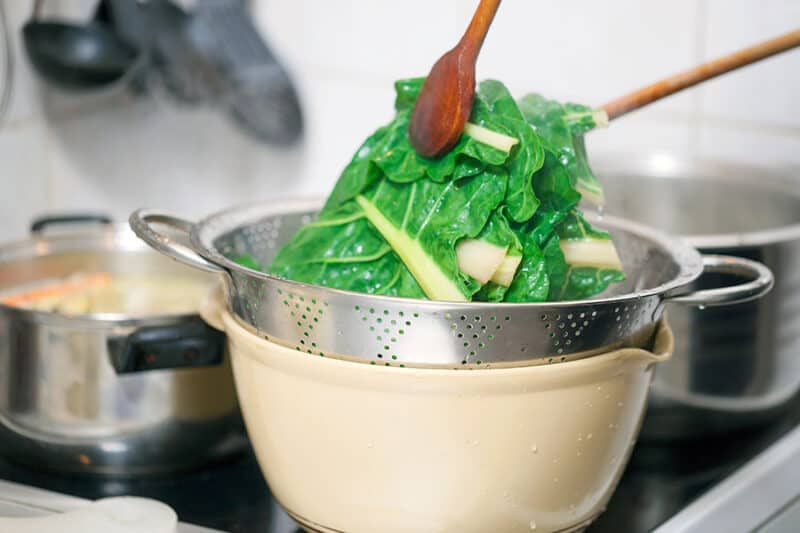 steam blanching vegetables with steamers and pot