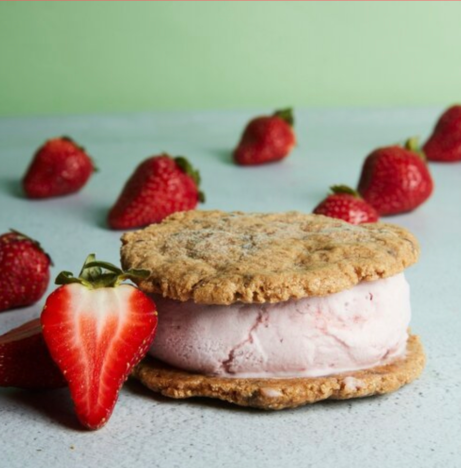 vegan ice cream cookies with strawberries